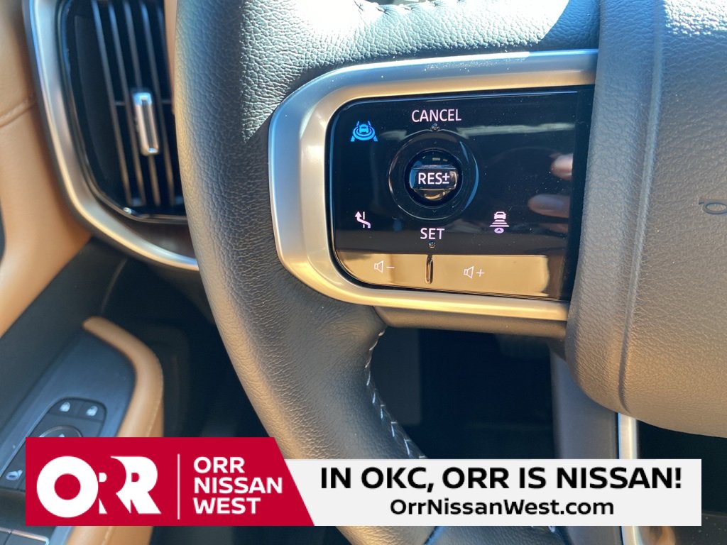 Used 2025 Nissan Armada SL image 24