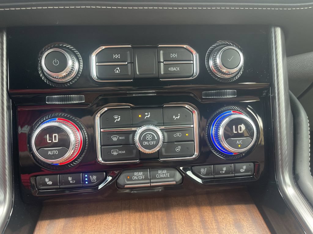 Used 2024 GMC Yukon Denali Ultimate AWD/4WD image 21