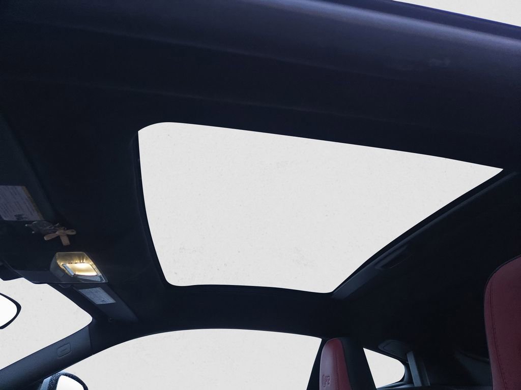 Used 2015 Jaguar F-TYPE R image 16