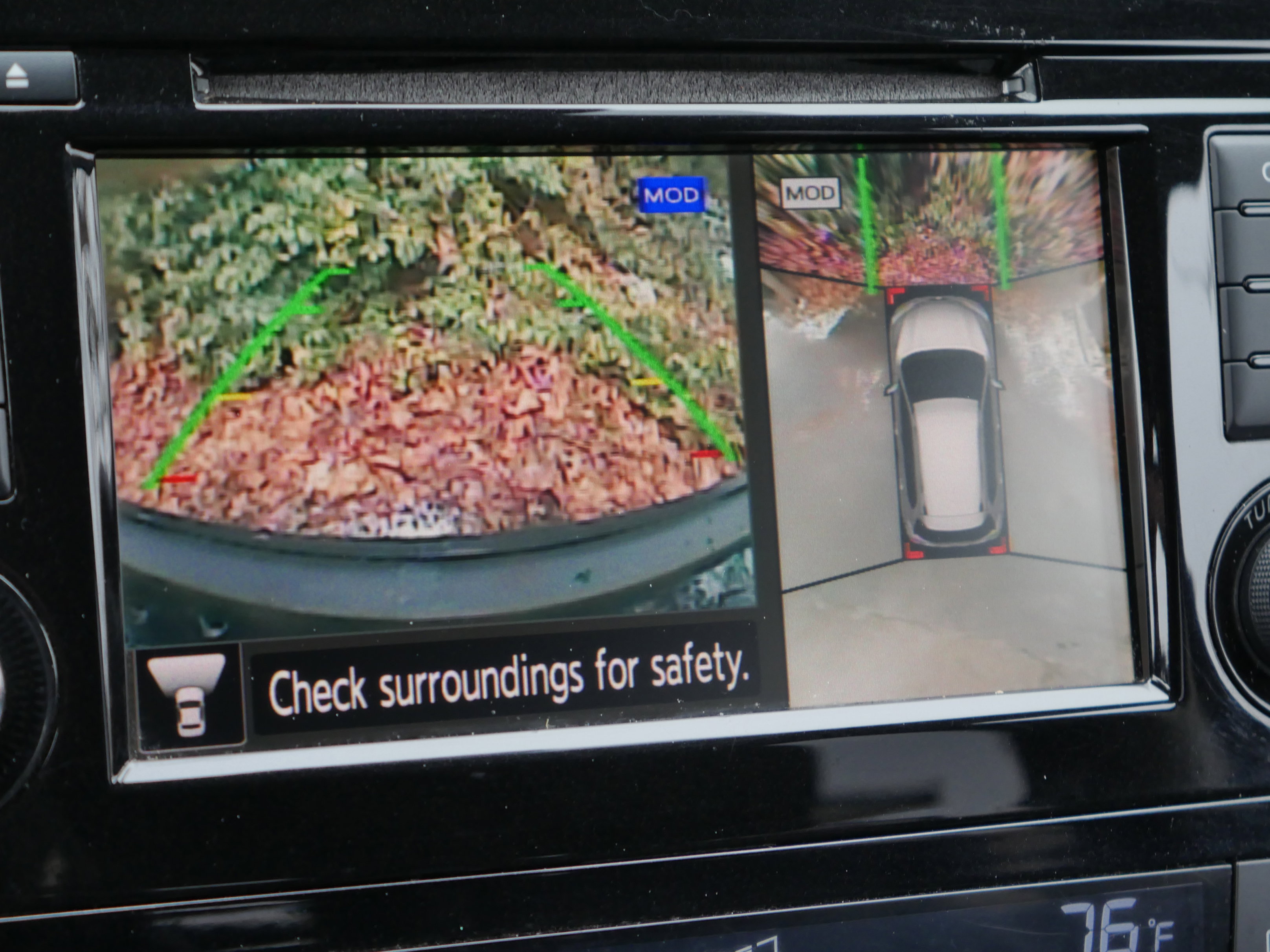 Used 2018 Nissan Rogue SL w/ Premium Package image 13