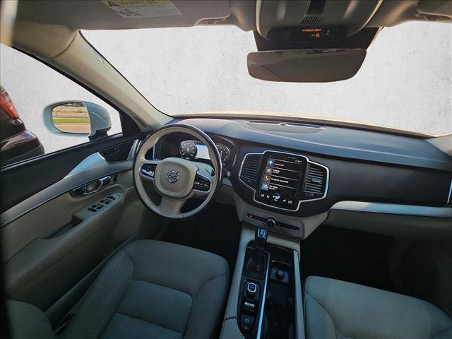 Used 2017 Volvo XC90 T6 Momentum w/ Vision Package AWD/4WD image 10