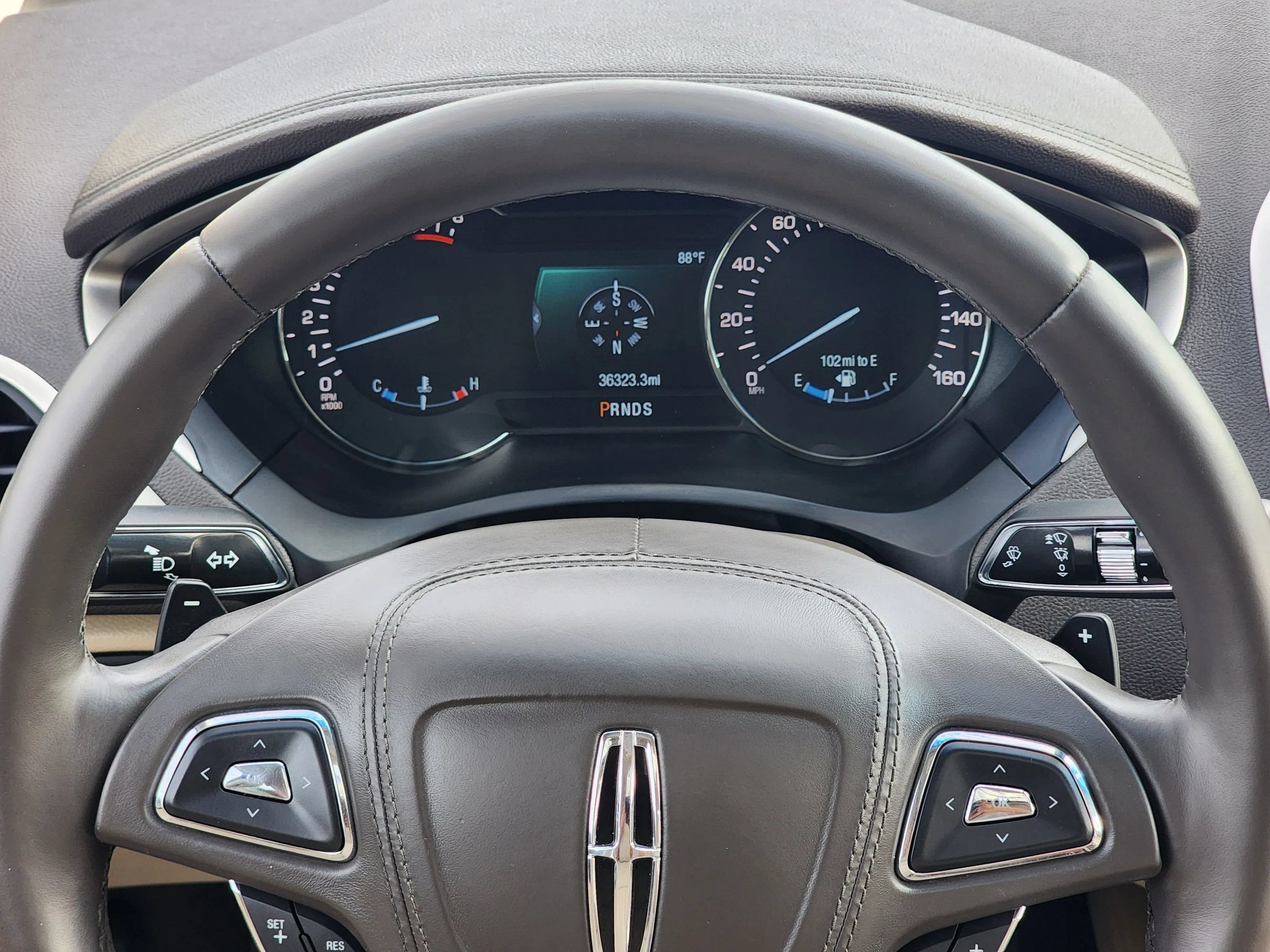 Used 2018 Lincoln MKZ Reserve w/ Climate Package FWD image 11