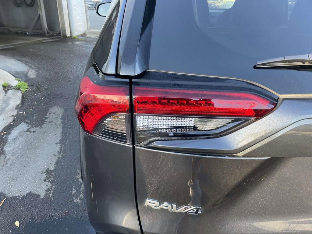 Used 2023 Toyota RAV4 SE w/ Convenience Package image 20