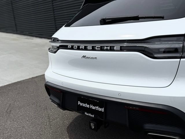 New 2026 Porsche Macan AWD/4WD image 37