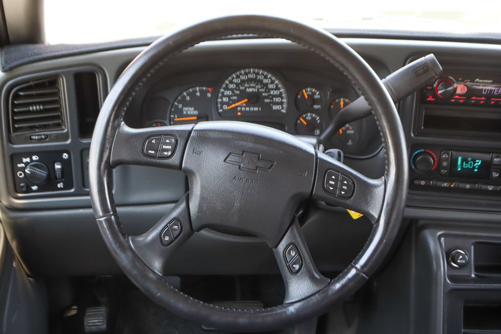 Used 2006 Chevrolet Silverado 3500 LT w/ Heavy-Duty Power Package RWD image 22