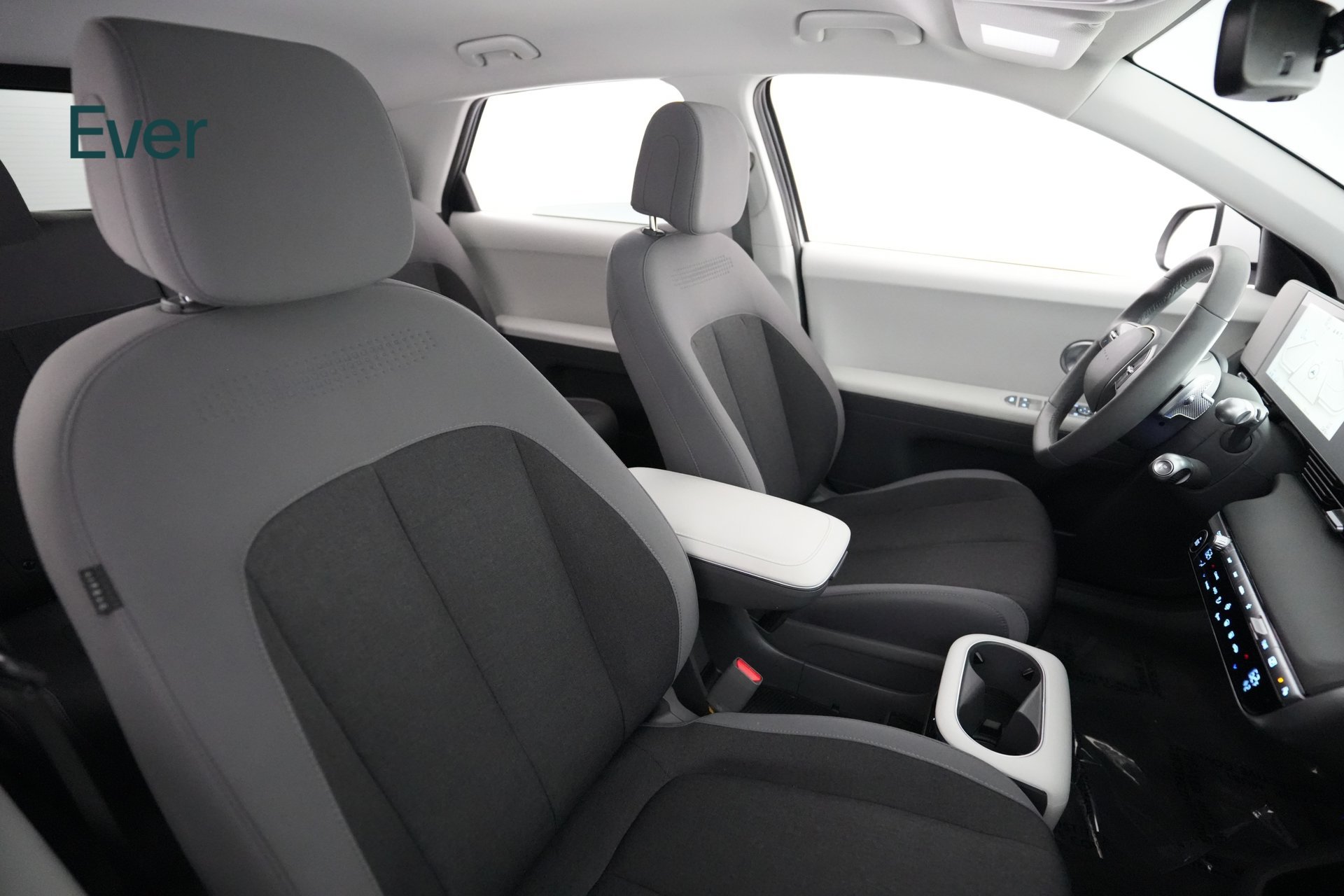 Used 2024 Hyundai Ioniq 5 SEL RWD image 23