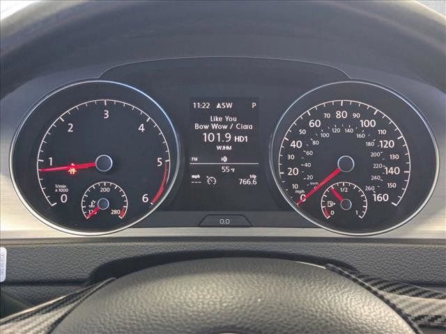 Used 2015 Volkswagen Golf TDI SE image 10