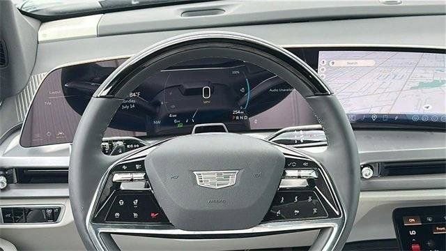 New 2026 Cadillac Vistiq Luxury w/ LPO, Floor Liner Package image 16