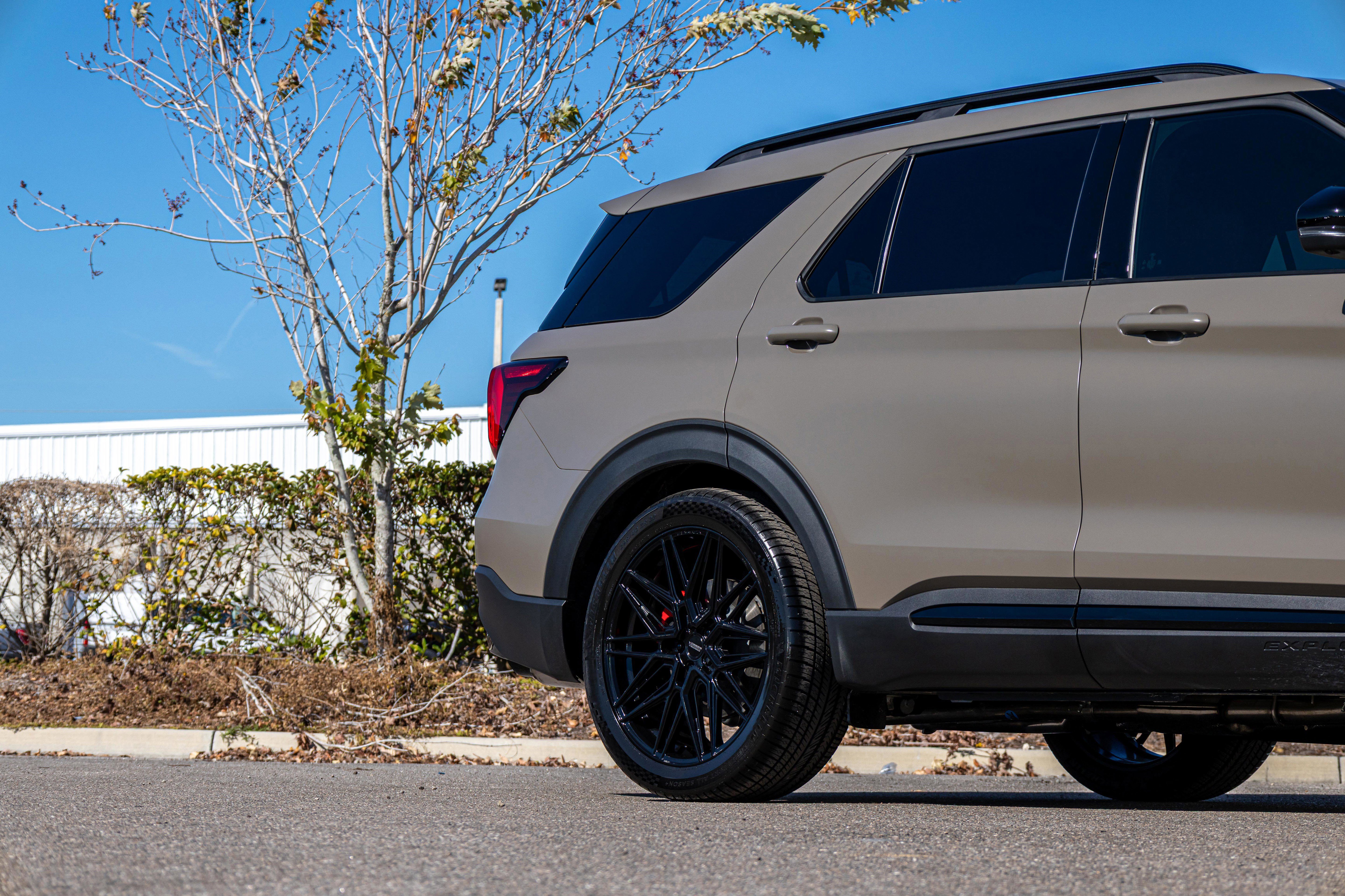 New 2026 Ford Explorer ST w/ Sun And Sound Package image 24