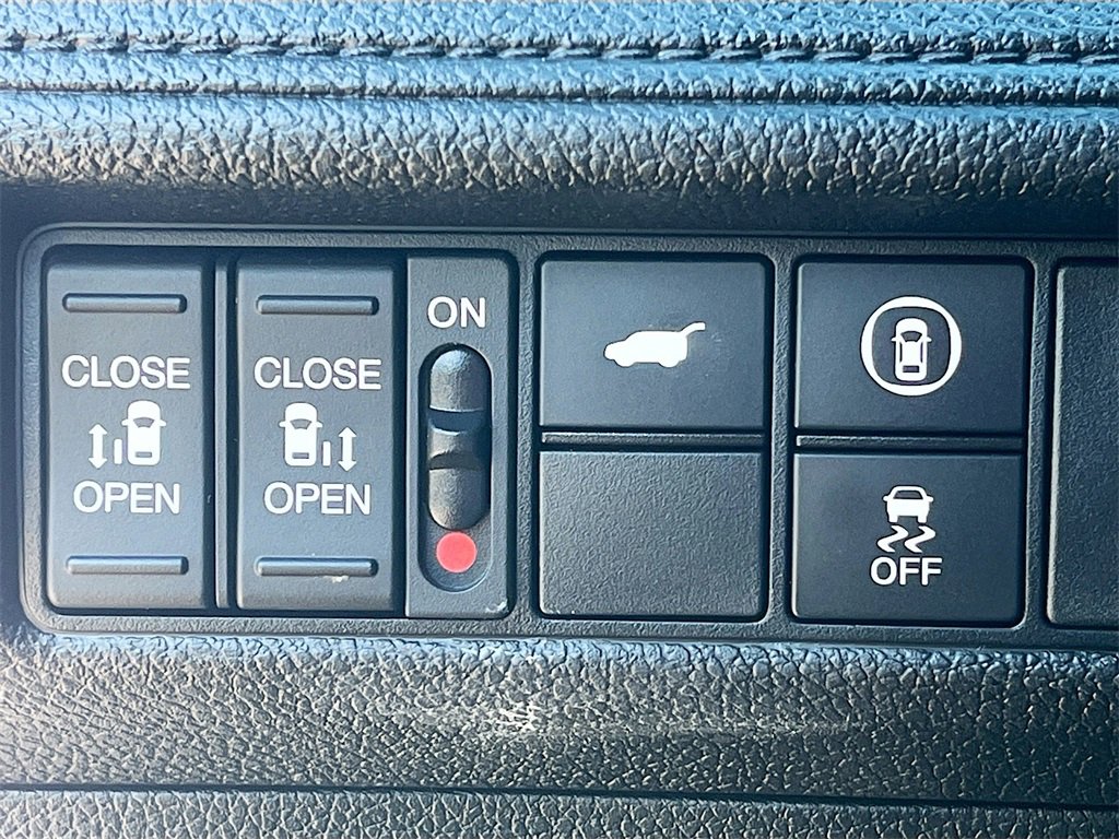 Used 2023 Honda Odyssey Sport image 10
