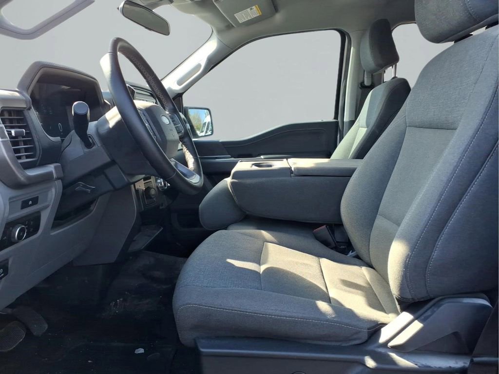 Used 2025 Ford F150 XLT w/ Equipment Group 301A Standard image 24