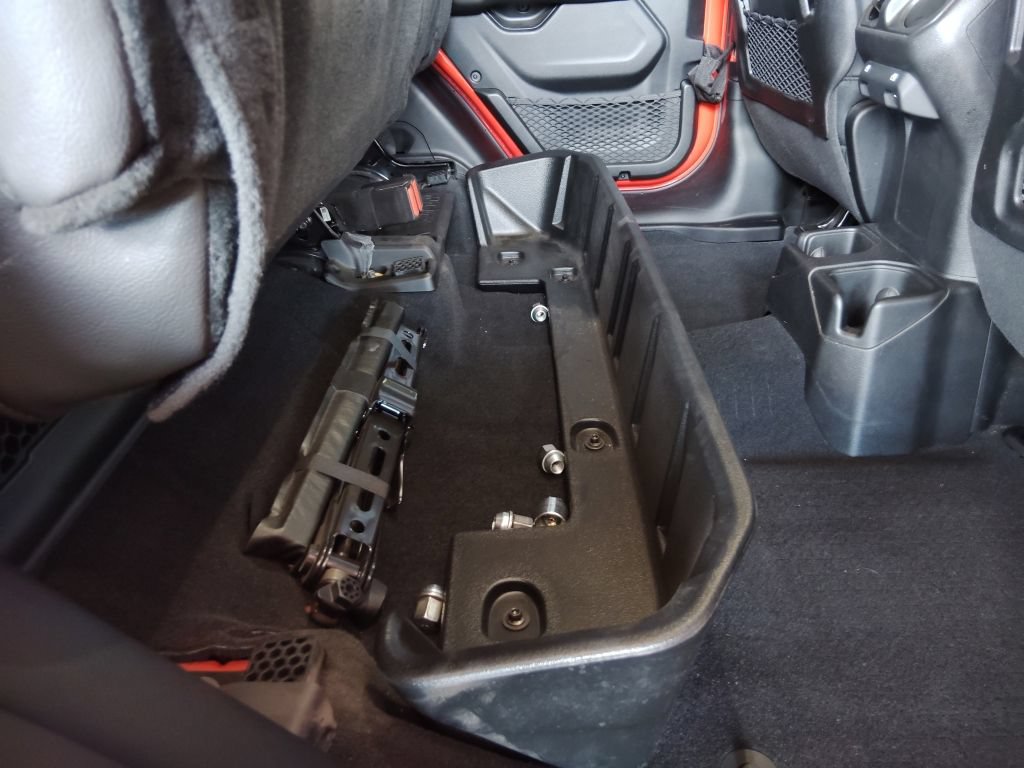Used 2025 Jeep Gladiator Sport AWD/4WD image 19