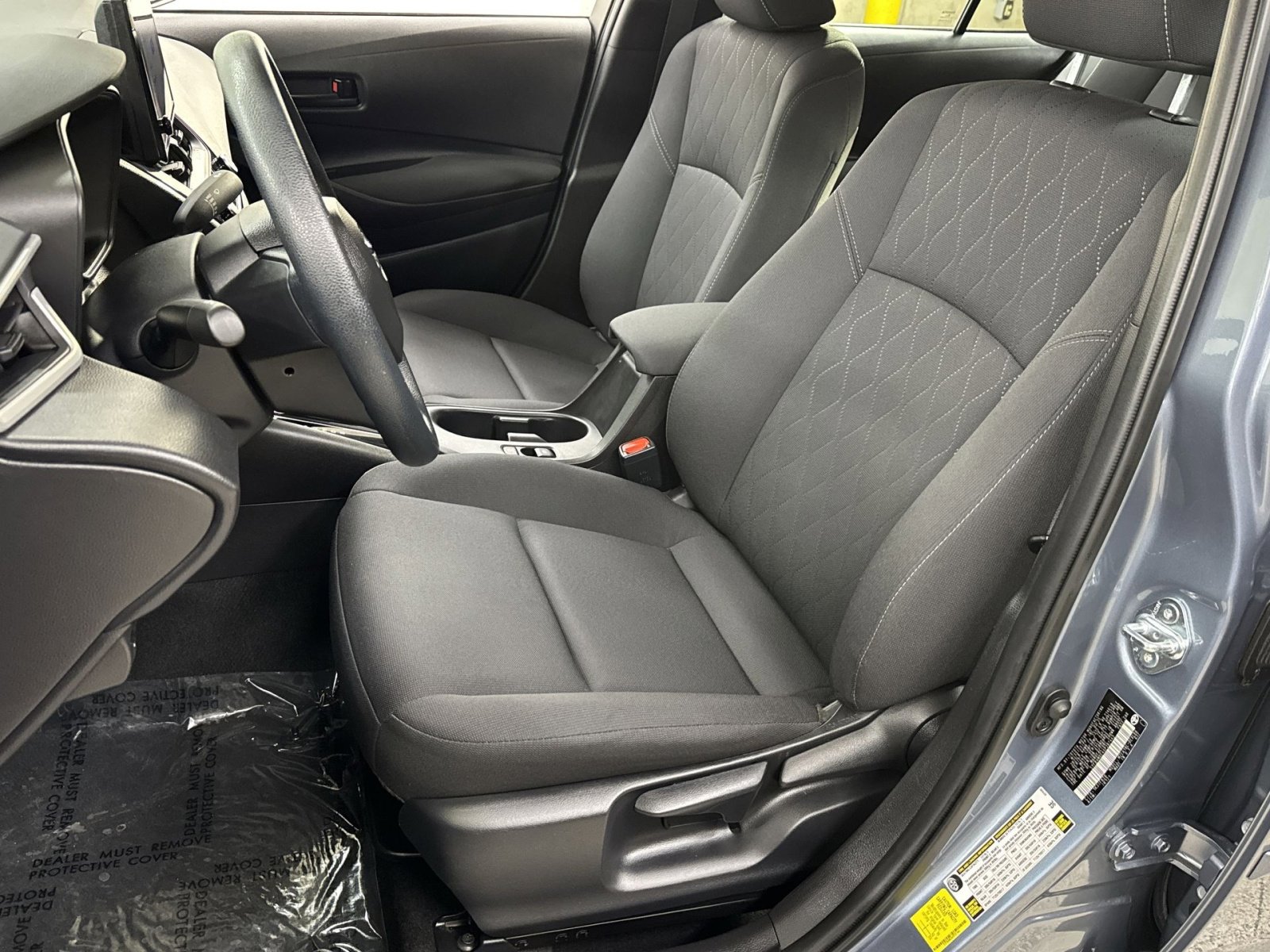 Used 2025 Toyota Corolla LE image 4