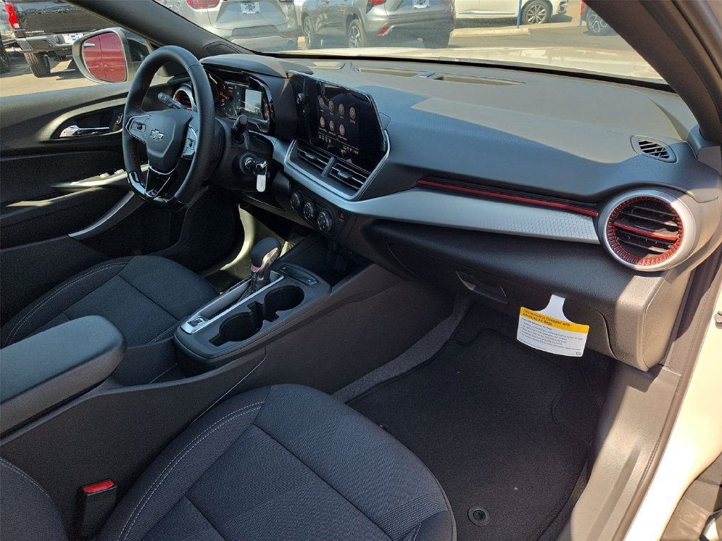 New 2026 Chevrolet Trax RS FWD image 18