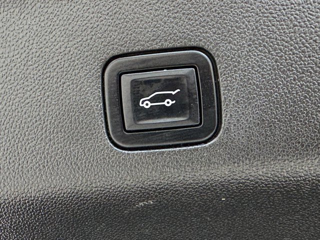 Used 2023 GMC Yukon XL SLT RWD image 35