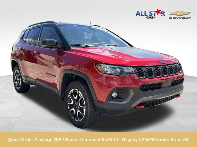 Used 2025 Jeep Compass Trailhawk image 1