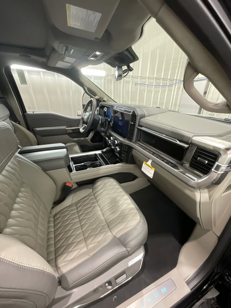 New 2026 Ford F250 Platinum image 14