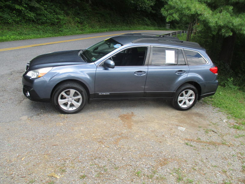Used 2013 Subaru Outback 2.5i Premium w/ Popular Pkg 1A AWD/4WD image 3