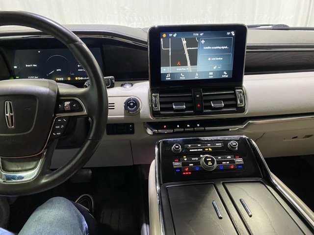 Used 2018 Lincoln Navigator Reserve w/ Technology Package image 22