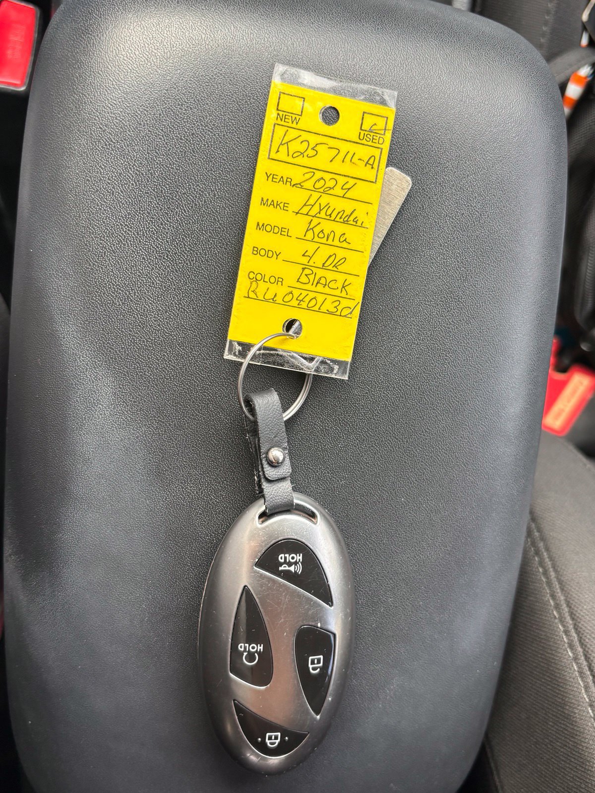 Used 2024 Hyundai Kona SEL FWD image 13
