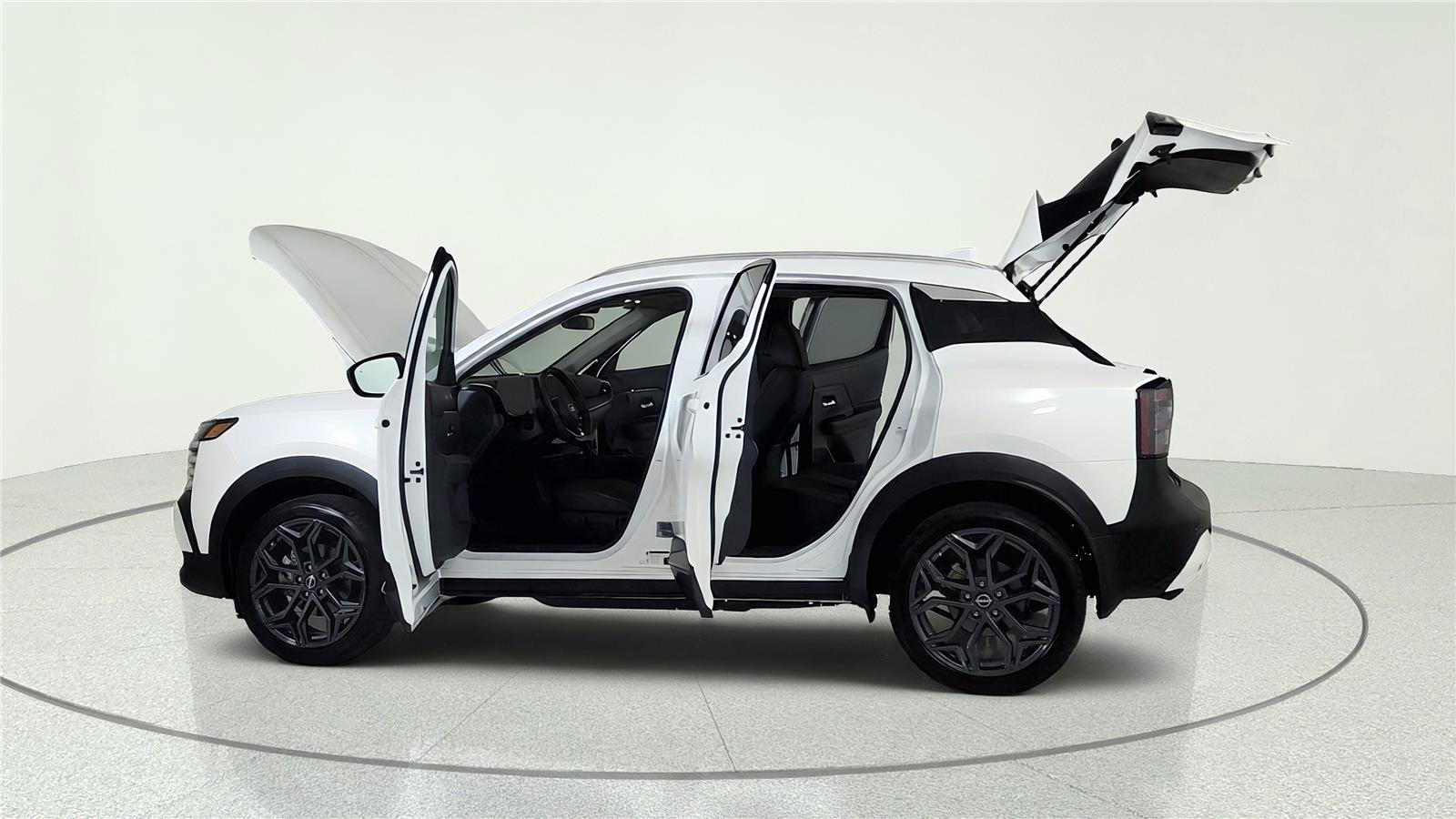 Used 2025 Nissan Kicks SR AWD/4WD image 12
