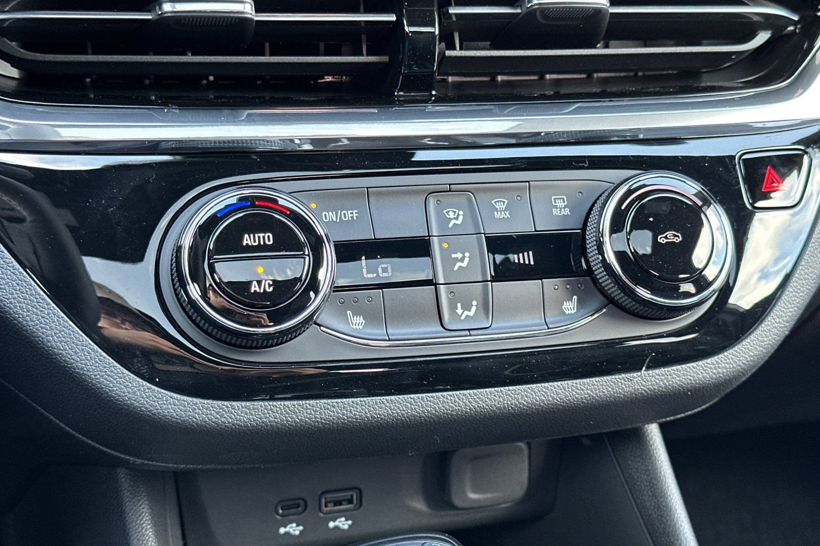 New 2026 Buick Envista Sport Touring w/ Convenience I Package image 19