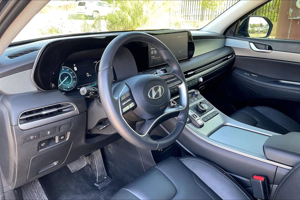 Used 2024 Hyundai Palisade SEL w/ Premium Package FWD image 13