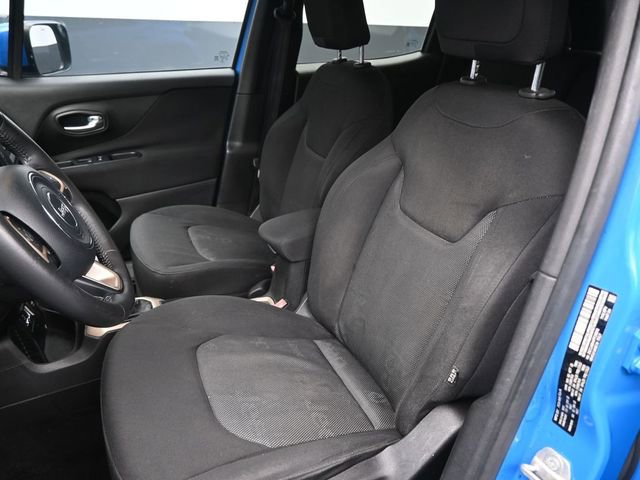 Used 2015 Jeep Renegade Latitude image 18