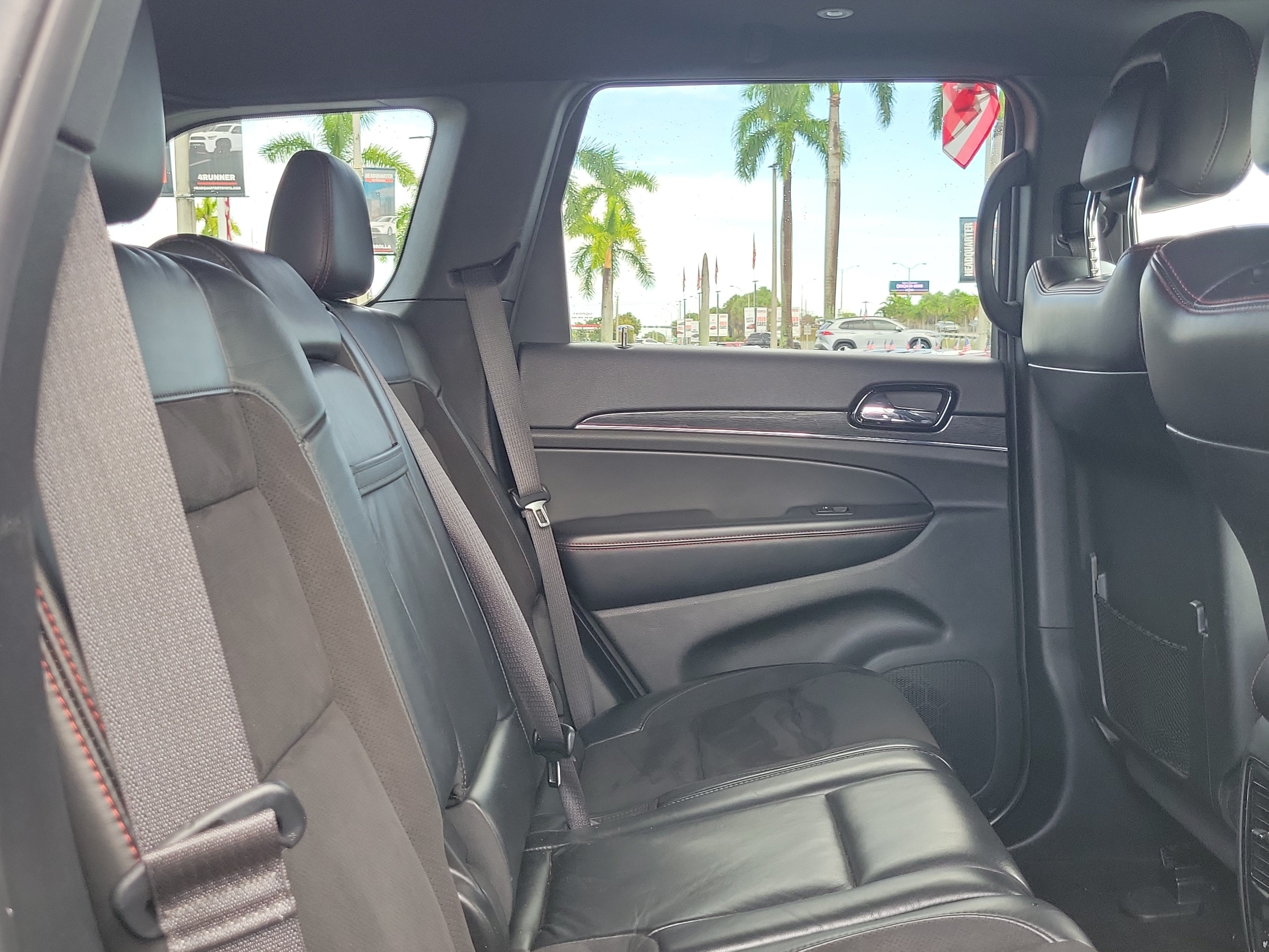 Used 2020 Jeep Grand Cherokee Trailhawk AWD/4WD image 15