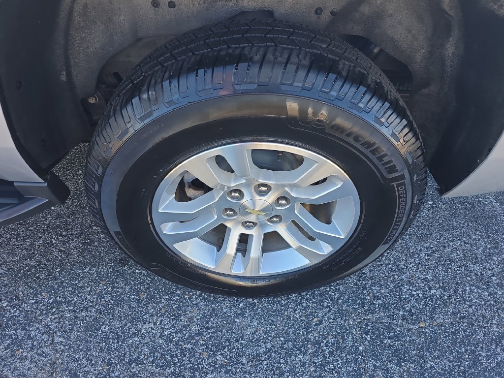 Used 2018 Chevrolet Tahoe LS RWD image 10
