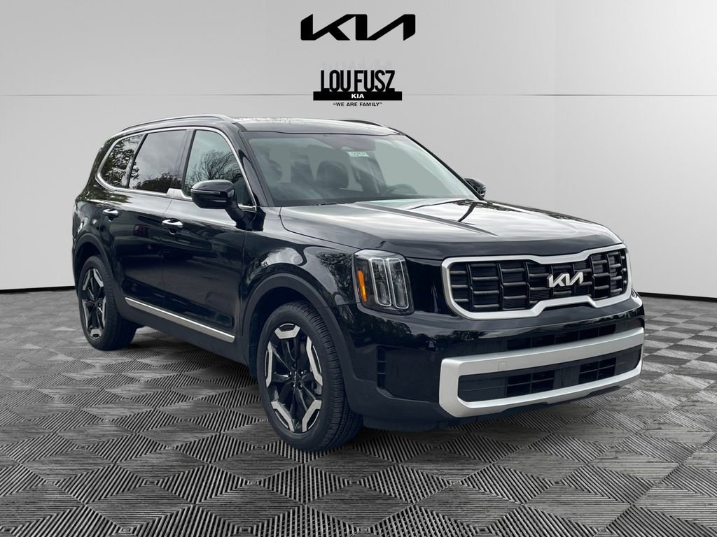 Used 2025 Kia Telluride S