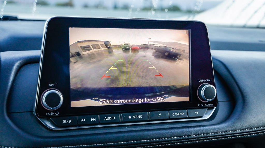 Used 2024 Nissan Rogue SV image 24