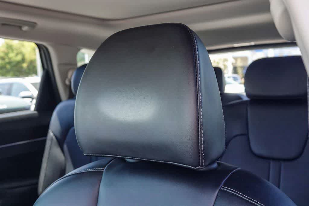 Certified 2025 Kia Sorento EX AWD/4WD image 24