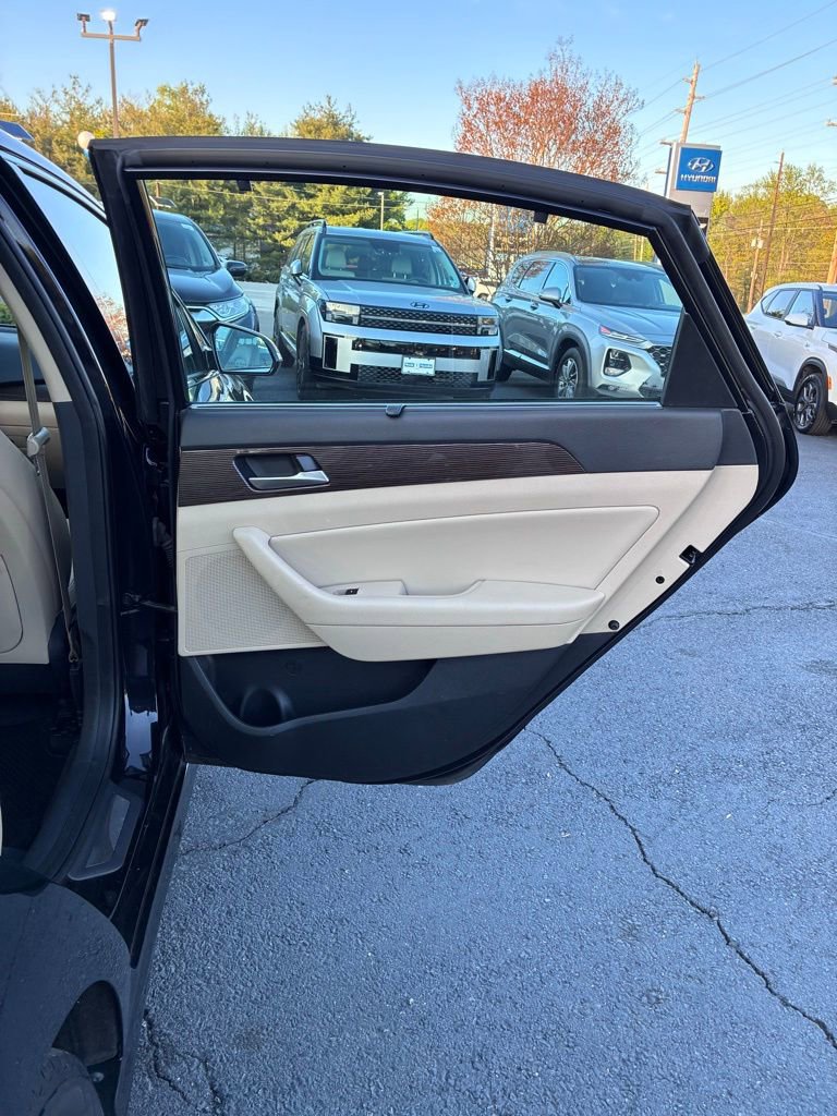 Used 2019 Hyundai Sonata Limited w/ Ultimate Package 04 FWD image 46