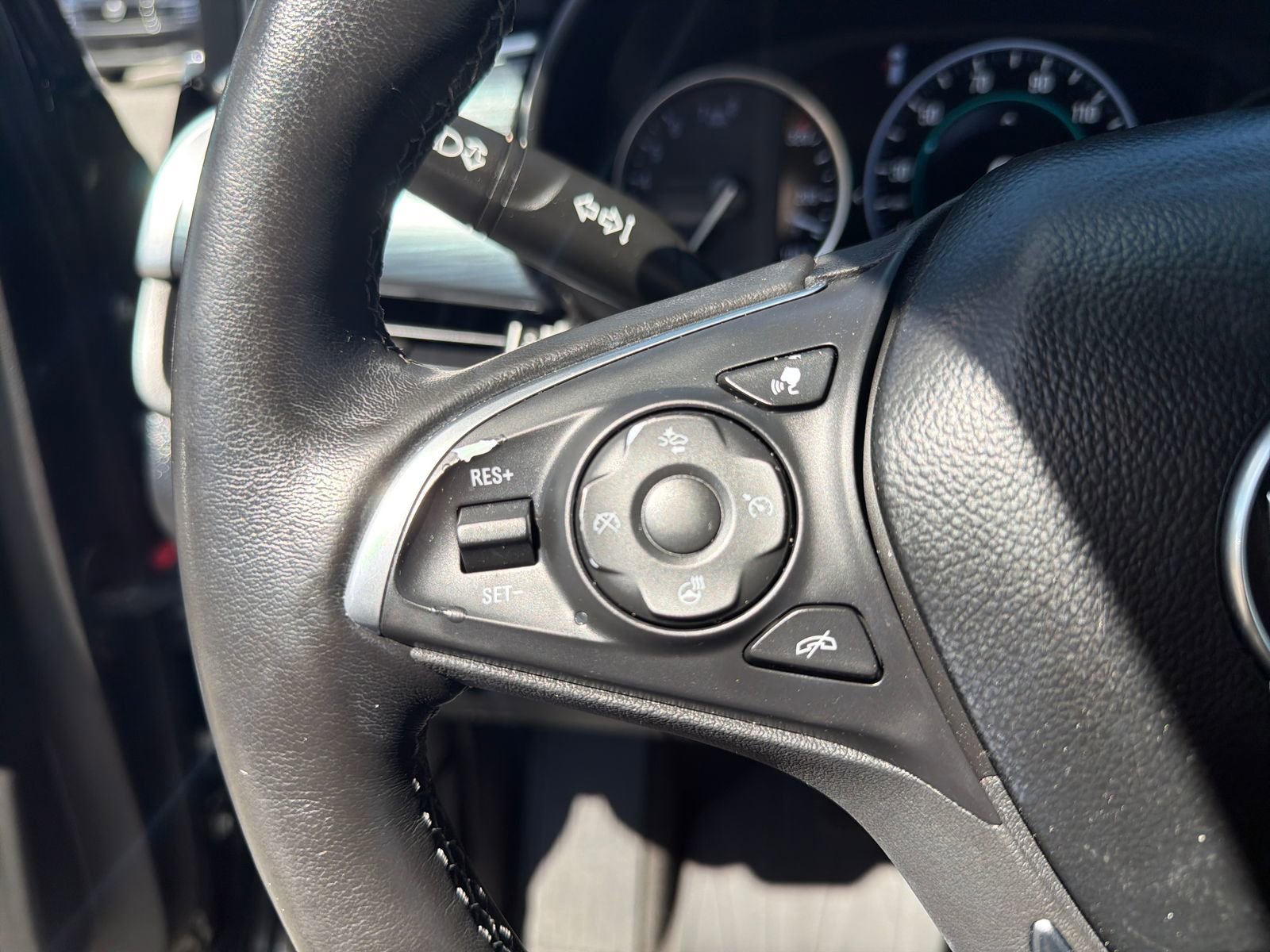 Used 2020 Buick Envision Premium AWD/4WD image 30