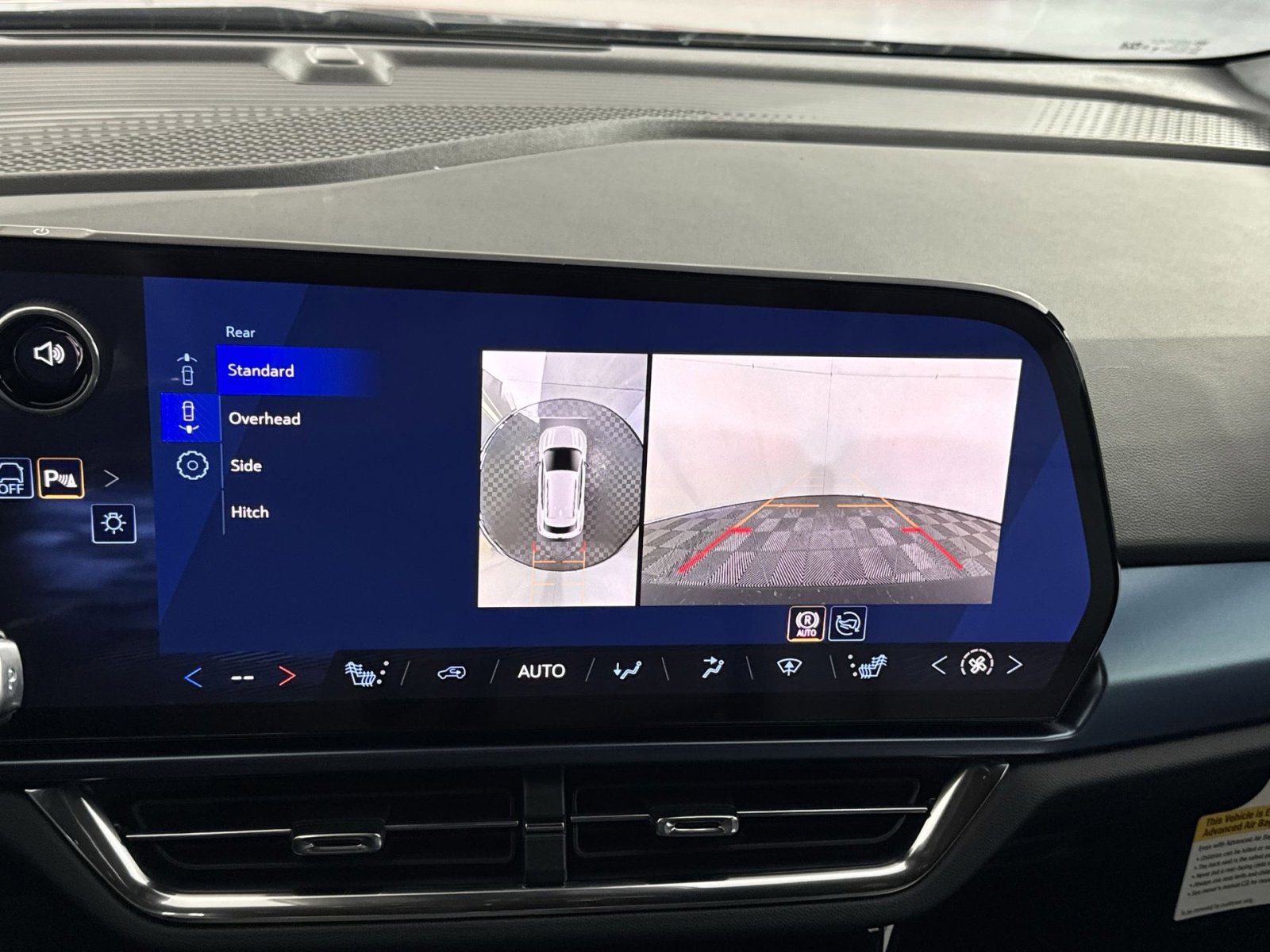 New 2026 Chevrolet Equinox EV LT image 19