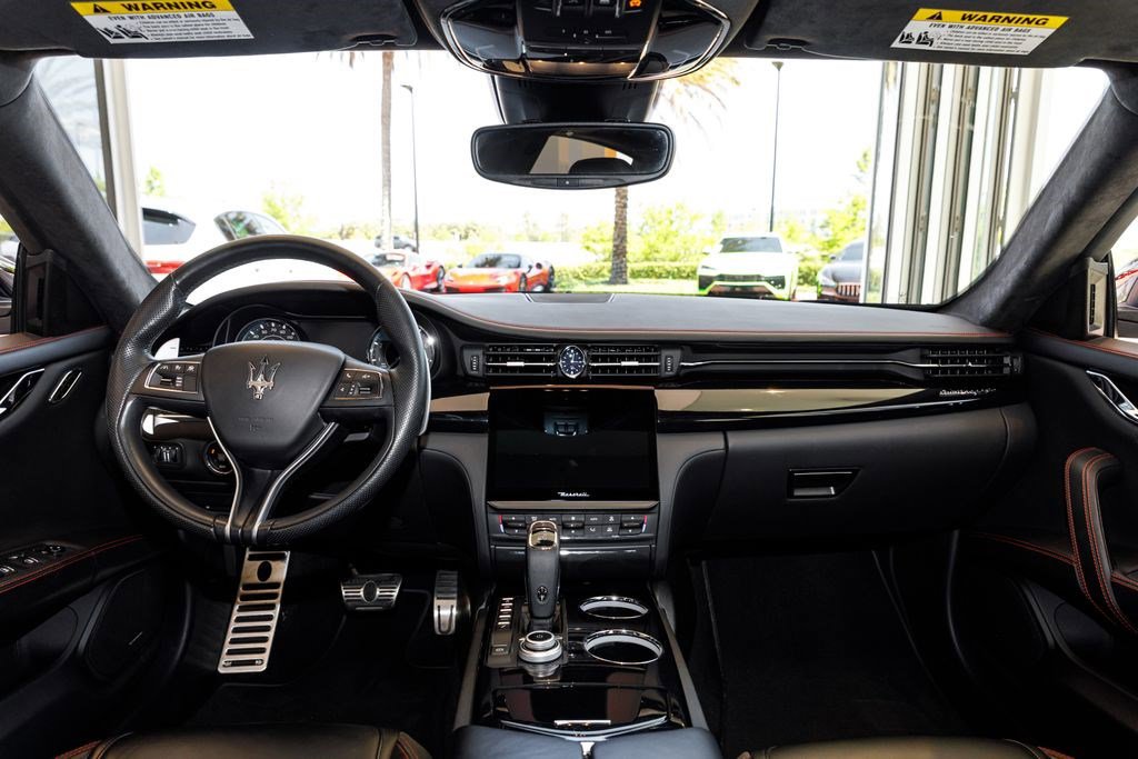 Used 2022 Maserati Quattroporte Modena RWD image 9