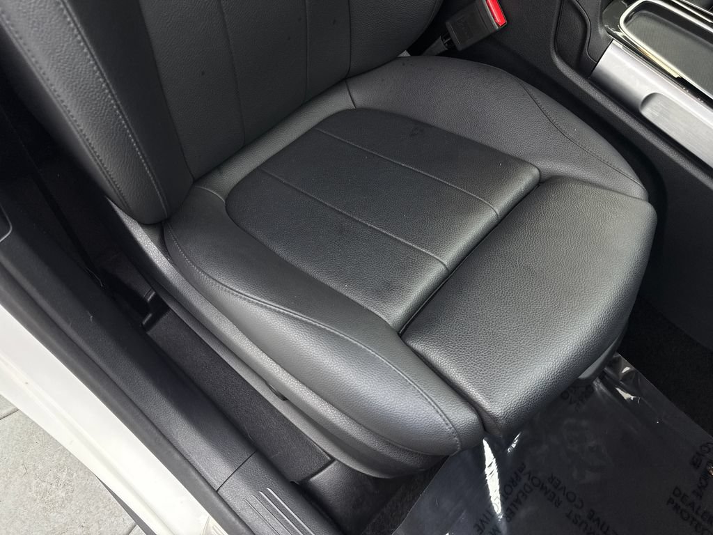 Used 2025 Mercedes-Benz GLB 250 w/ Exclusive Package image 44