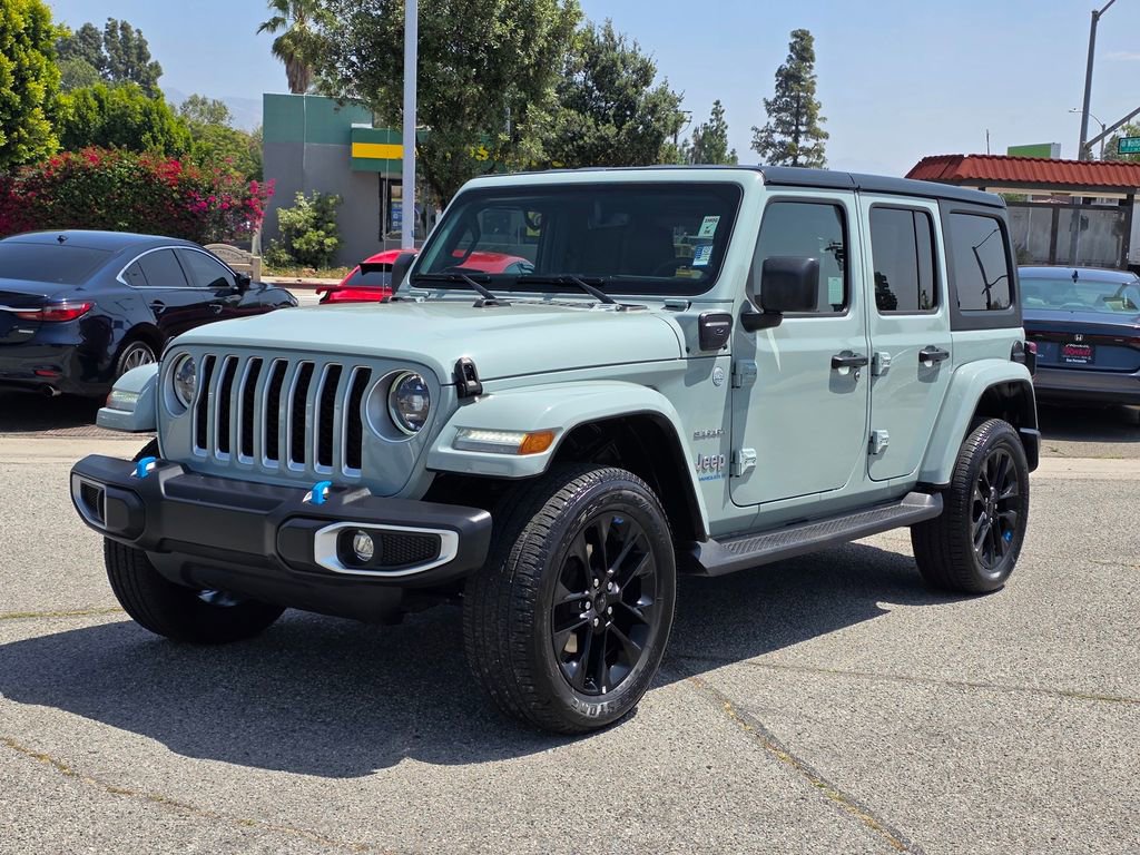 Used 2023 Jeep Wrangler Unlimited Sahara AWD/4WD image 10