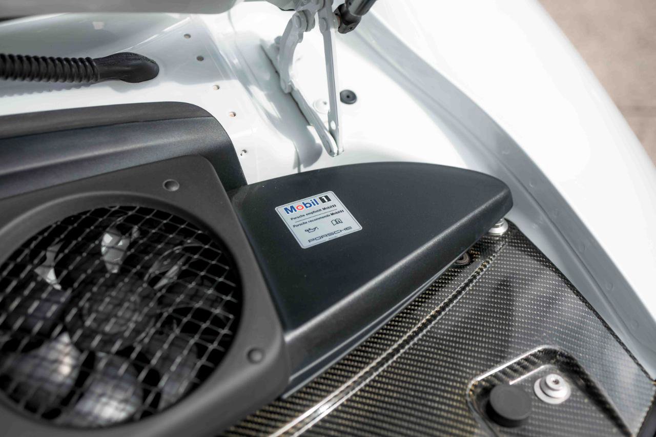 Used 2016 Porsche 911 GT3 RS image 95