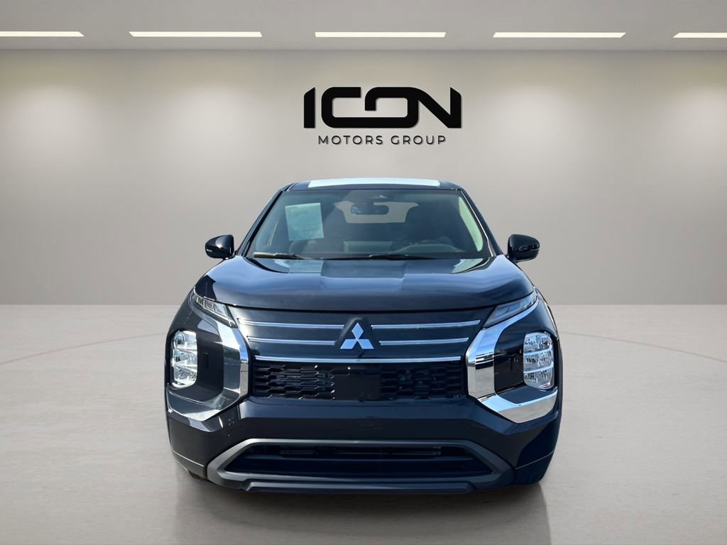 New 2026 Mitsubishi Outlander ES image 9