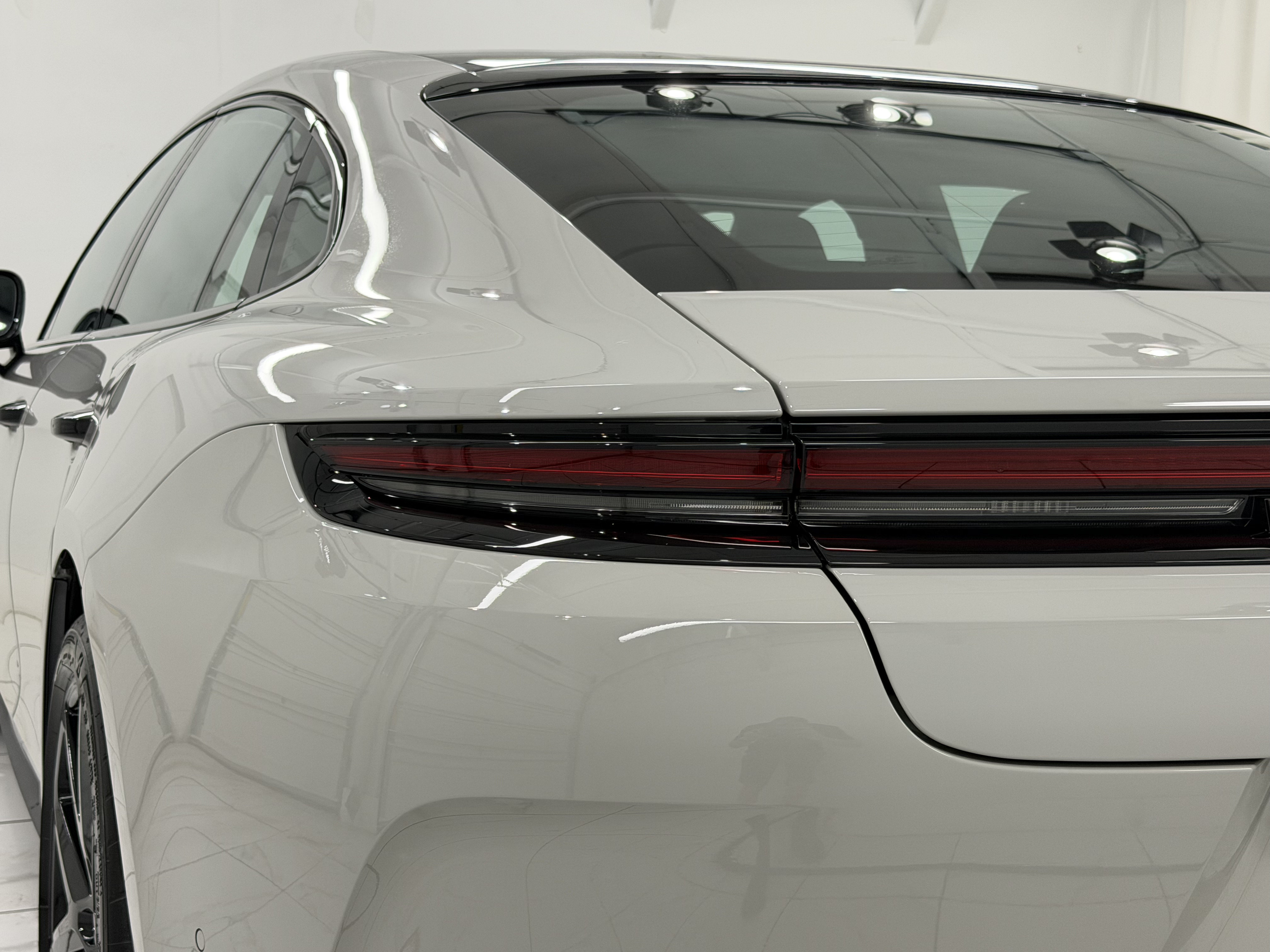 New 2026 Porsche Panamera 4 AWD/4WD image 18