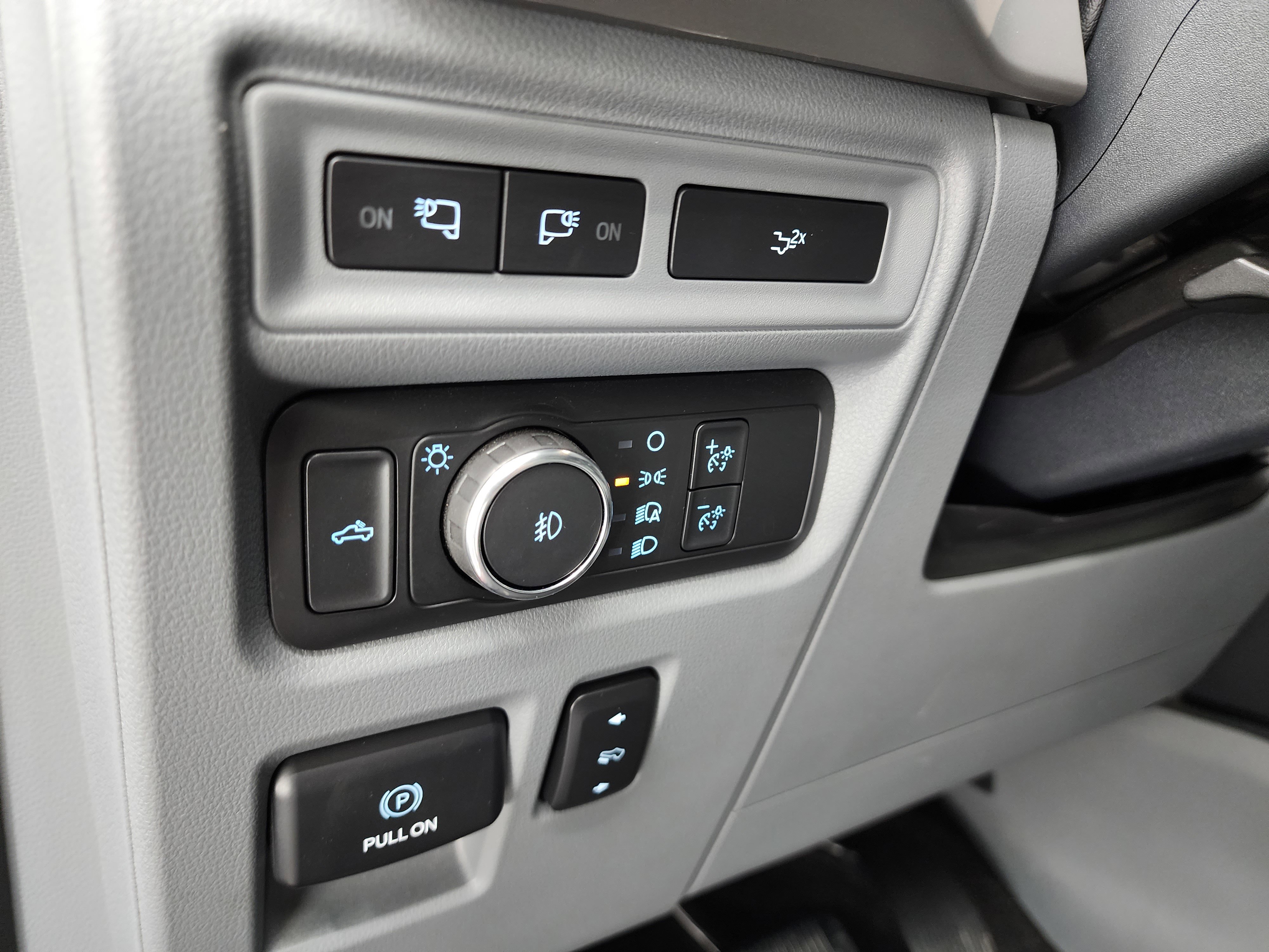 Used 2022 Ford F150 XLT w/ Equipment Group 302A High image 47