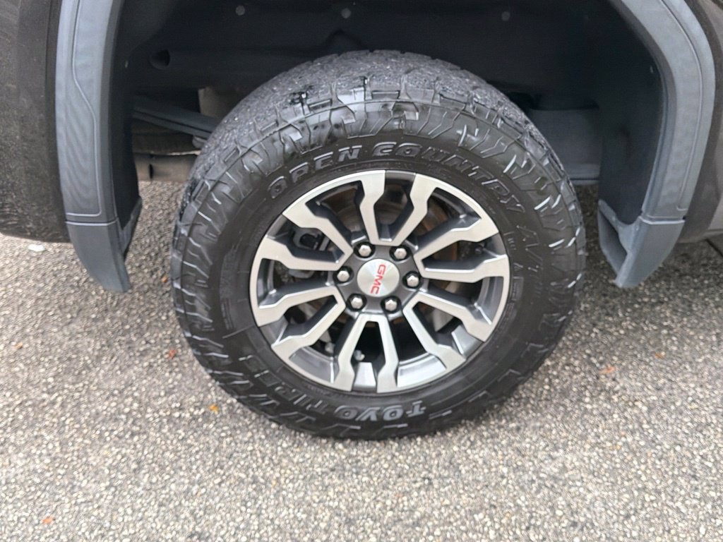Used 2021 GMC Sierra 1500 AT4 w/ AT4 Premium Package AWD/4WD image 27