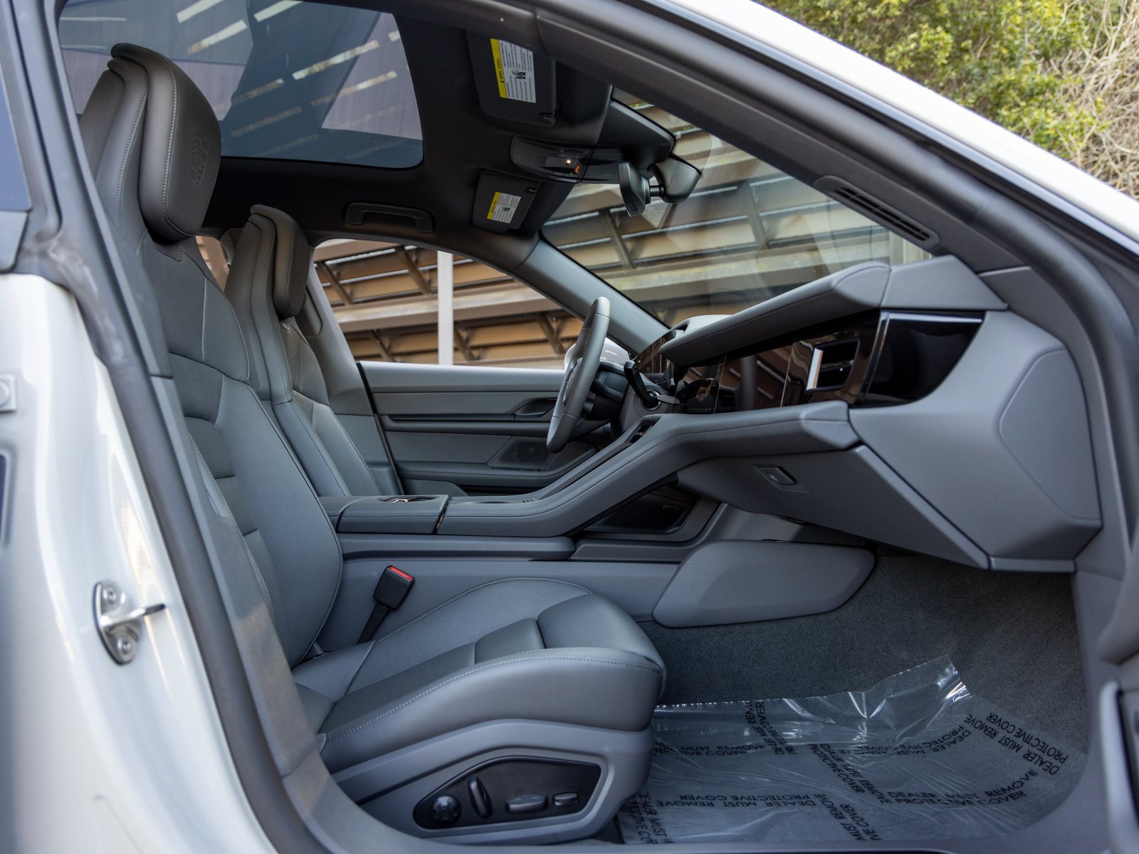 Used 2025 Porsche Taycan 4S image 59