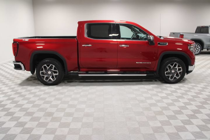 Used 2024 GMC Sierra 1500 SLT w/ SLT Premium Plus Package AWD/4WD image 12