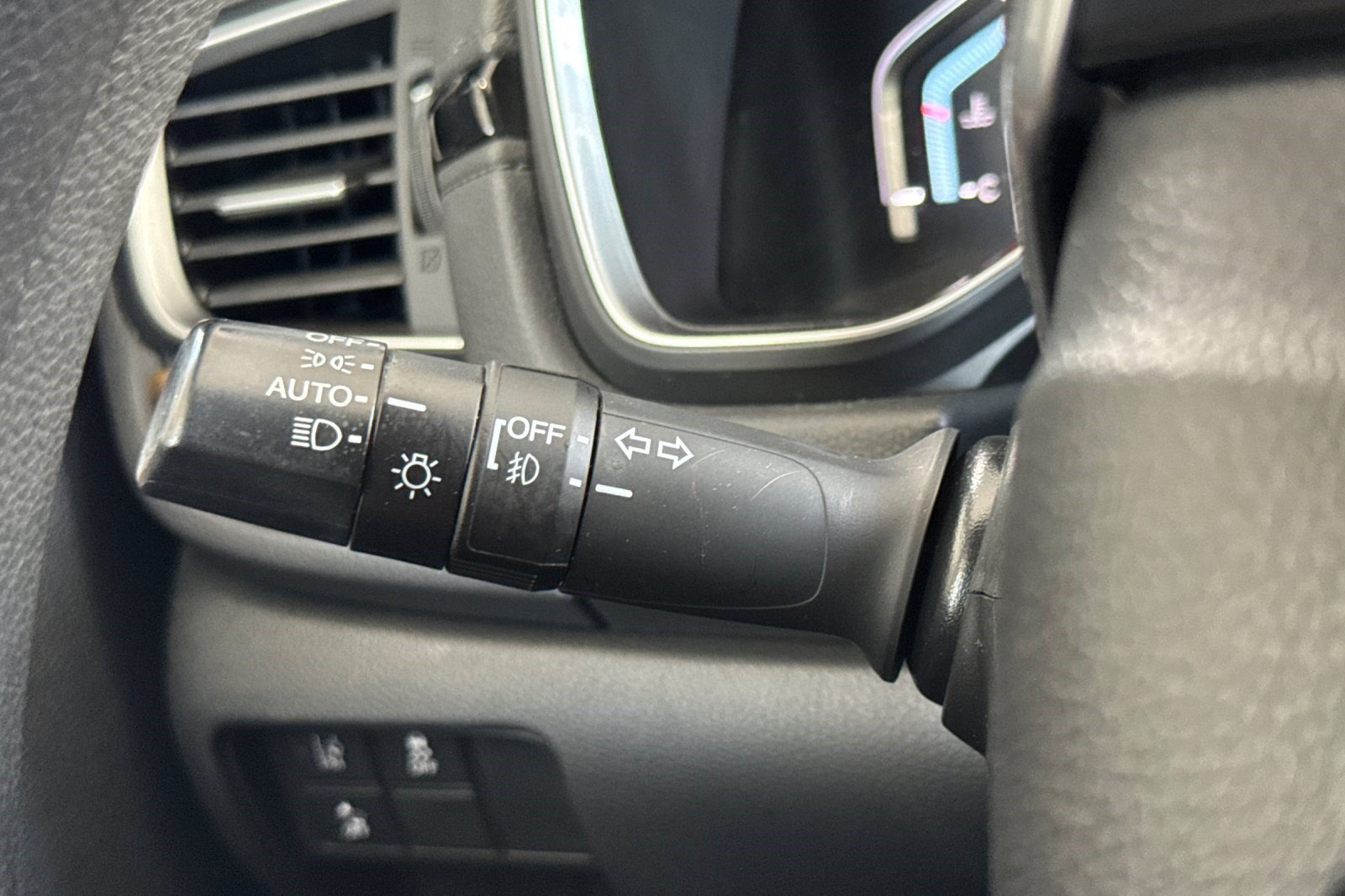 Used 2018 Honda CR-V EX image 32