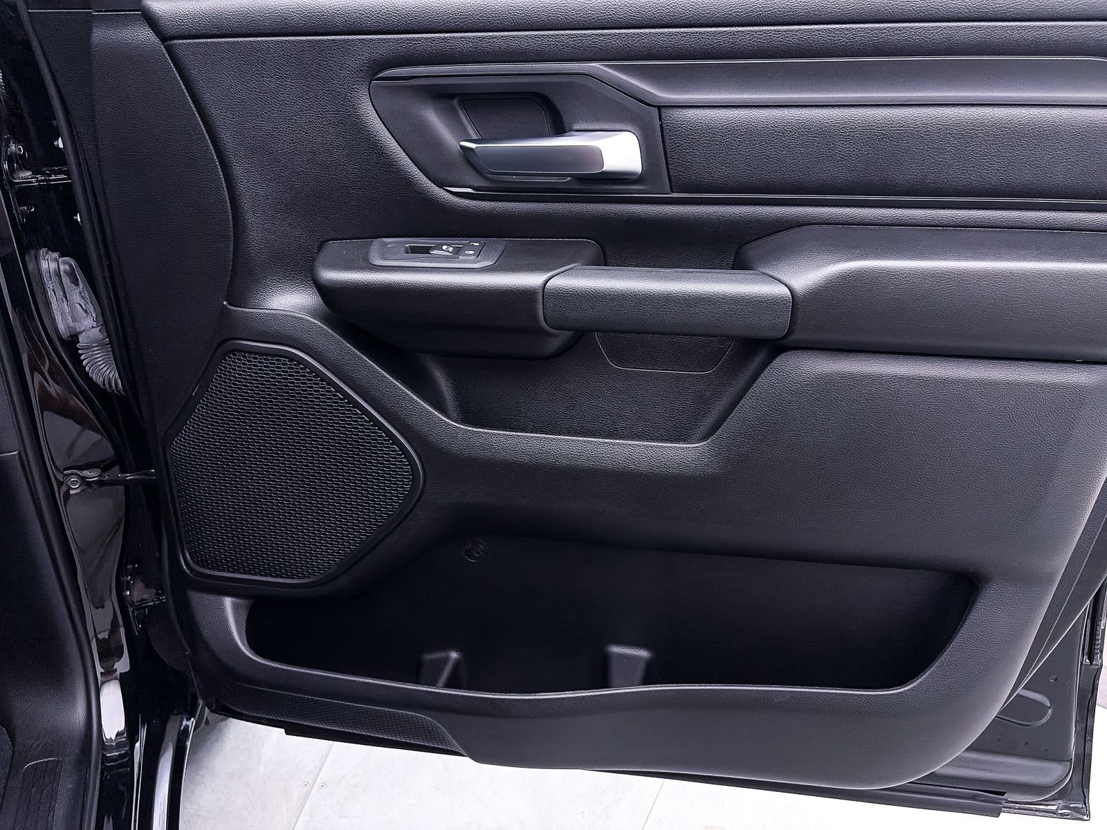 Used 2025 RAM 1500 Tradesman AWD/4WD image 36