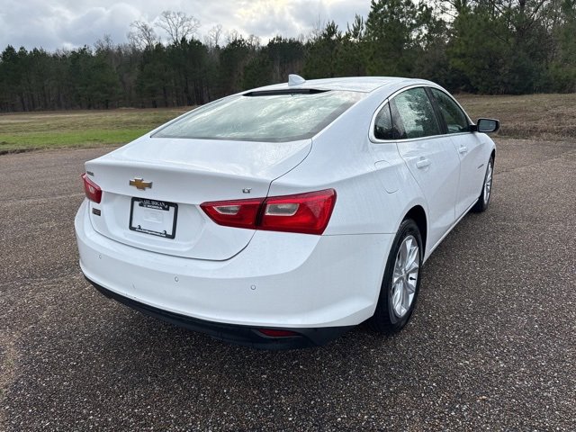 Used 2024 Chevrolet Malibu LT image 3