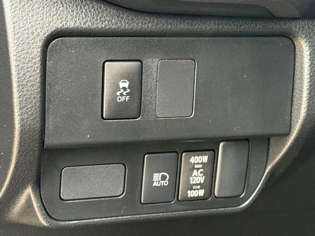 Used 2022 Toyota Tacoma TRD Sport w/ TRD Premium Sport Package AWD/4WD image 21